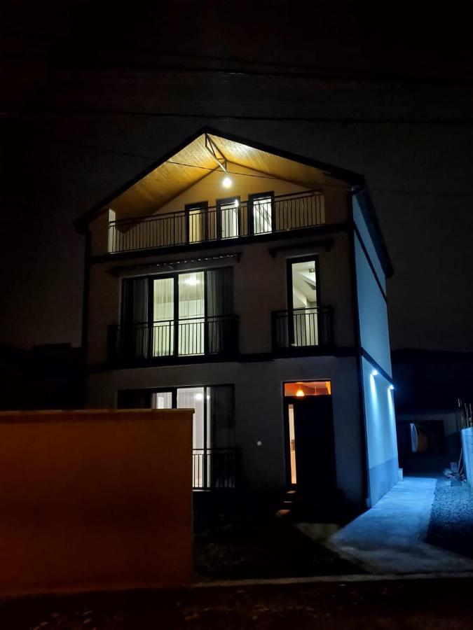Urban Stay Rooms In Tbilisi Exterior photo
