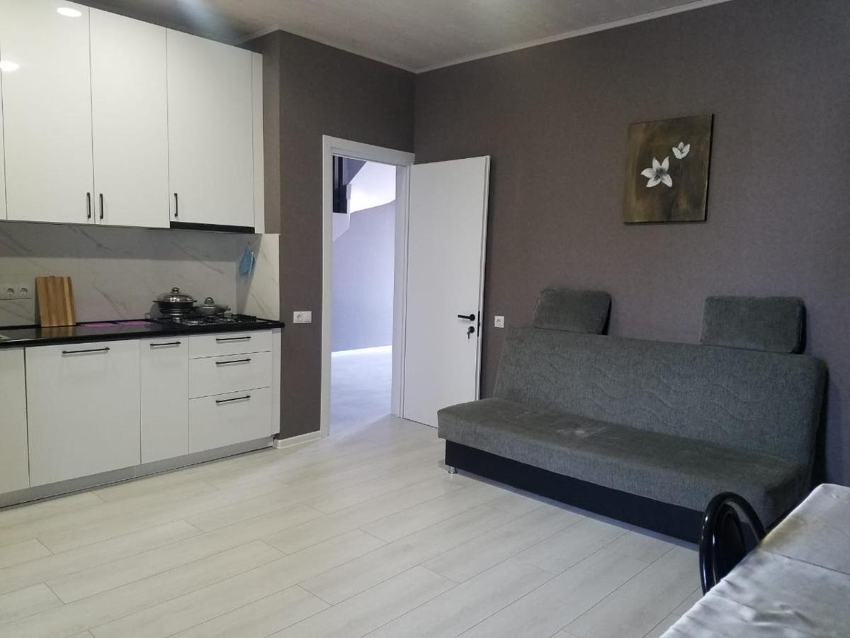 Urban Stay Rooms In Tbilisi Exterior photo